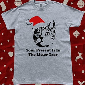 Funny Cat Litter Tray Santa Hat Christmas T-Shirt